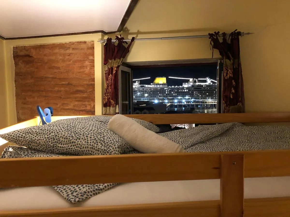 ליסבון Pequeno Hostel פורטוגל